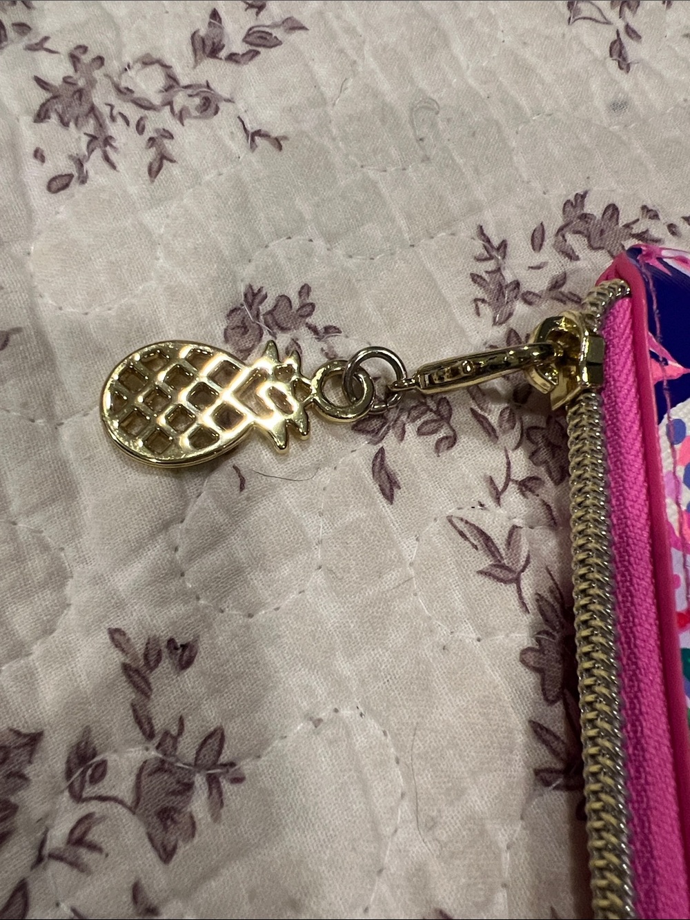 Lilly Pulitzer Floral Pink Zip Card Wristlet/Wallet - Picture 3 of 5